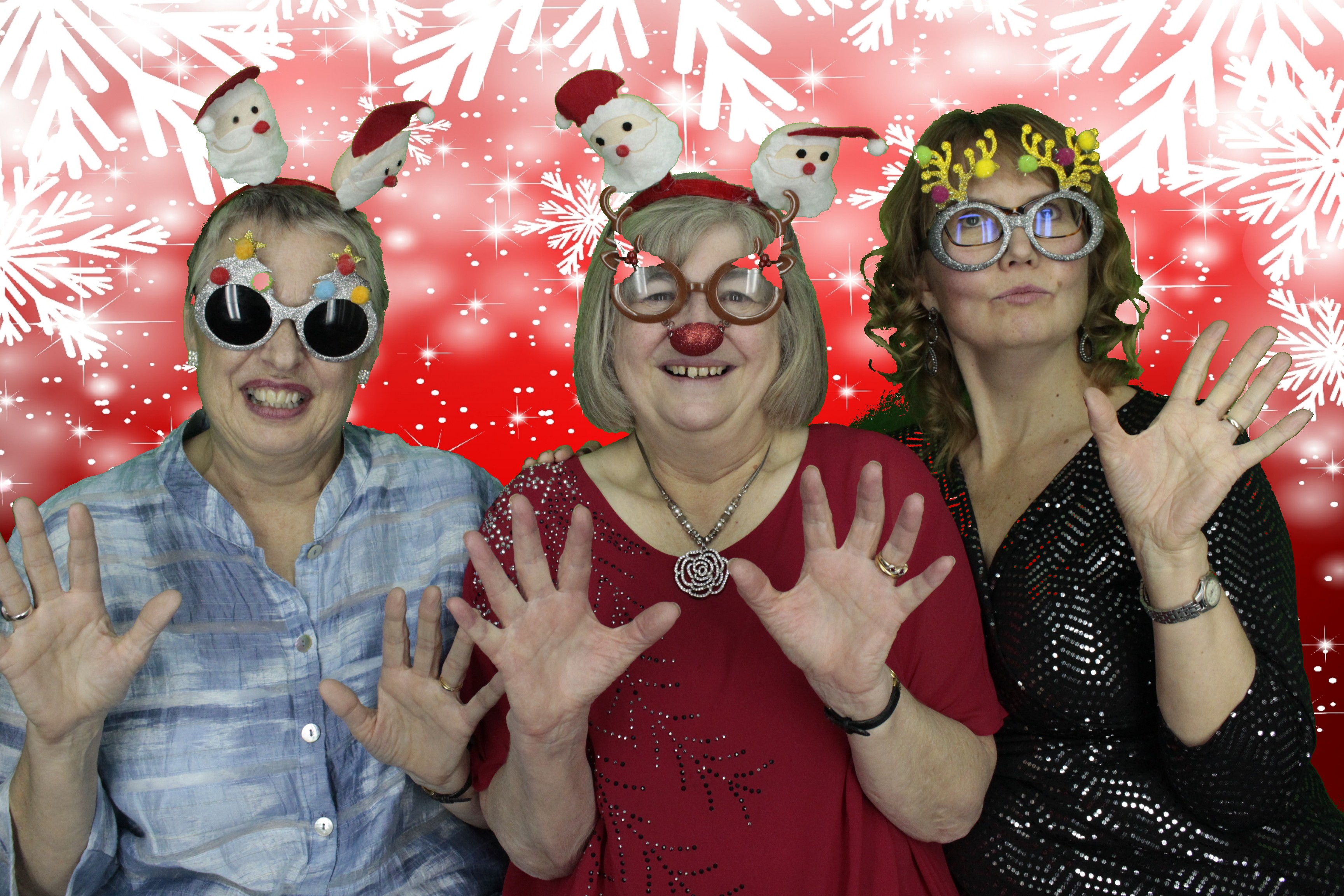Silvermere Christmas Party | View more photos from the event at gallery.myphotoboothexperience.co.uk/u/MyPhotoBoothExperienceLtd/Silvermere-Christmas-Party-3
